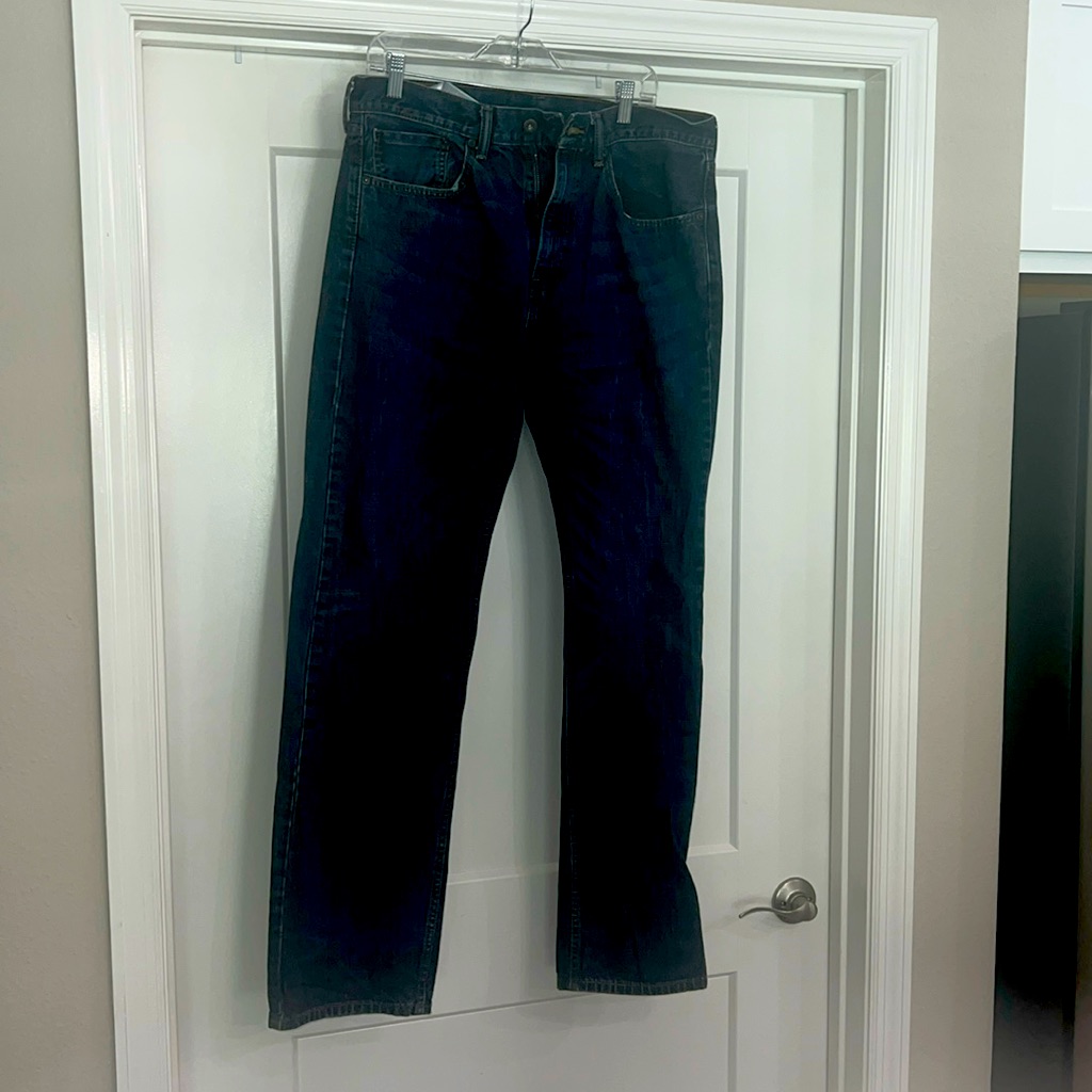 Levis Jeans Size 34  34